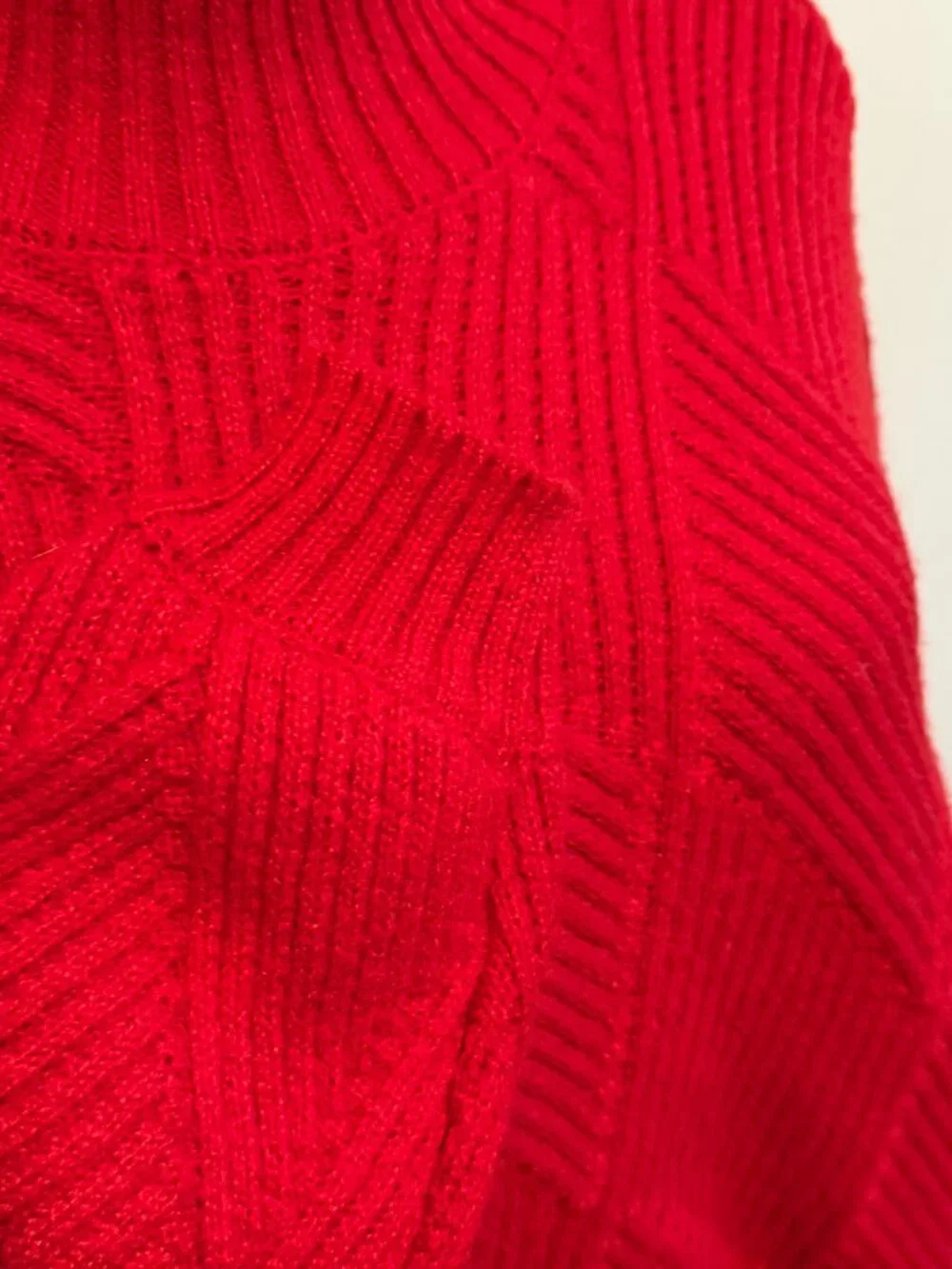 Elodie Red Cable Knit Turtleneck Sweater Small - Picture 5 of 8